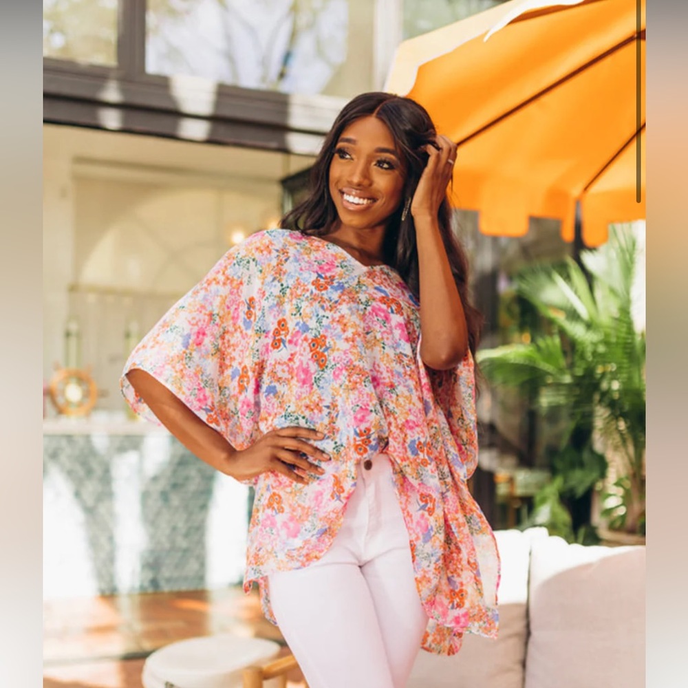 Buddy Love North Tunic